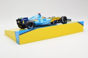 Renault R25 #5 F. Alonso 2nd Place British GP 2005 Minichamps 1:18 147051105 Kov – obrázek 3 z 6