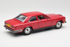 Rolls-Royce Camargue Červený Bburago 1:22 3001 Kov – obrázek 3 z 8