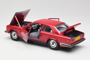 Rolls-Royce Camargue Červený Bburago 1:22 3001 Kov – obrázek 5 z 8