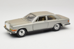 Rolls-Royce Camargue Stříbrný Bburago 1:18 3001-M2 Kov