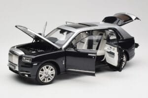 Rolls-Royce Cullinan Černý & Stříbrný OEM 1:18 ROLLS001 Kov – obrázek 2 z 8