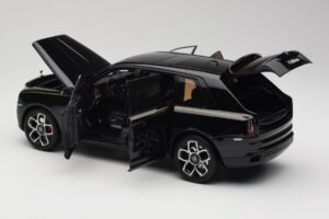 Rolls-Royce Cullinan Černý S Gold Coachline & Shadow Wheels OEM 1:18 028-15A Kov – obrázek 5 z 8
