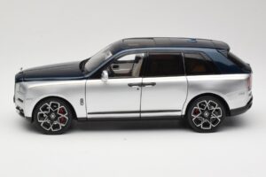 Rolls-Royce Cullinan Modrý & Stříbrný Dvoubarevný OEM 1:18 028-16B Kov – obrázek 4 z 8