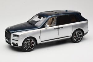 Rolls-Royce Cullinan Modrý & Stříbrný Dvoubarevný OEM 1:18 028-16B Kov