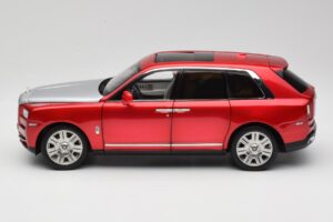 Rolls-Royce Cullinan Červený Se Shadow Wheels OEM 1:18 028-18A Kov – obrázek 4 z 8