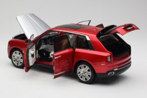 Rolls-Royce Cullinan Červený Se Shadow Wheels OEM 1:18 028-18A Kov – obrázek 5 z 8