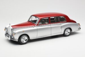 Rolls-Royce Phantom VI Stříbrná Červená Kyosho 1:18 08905SR Kov