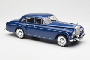 Rolls-Royce Silver Cloud III Flying Spur Mulliner RHD Tmavě Modrý MCG 1:18 MCG18124 Kov – obrázek 4 z 6