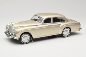 Rolls-Royce Silver Cloud III Flying Spur H.J. Mulliner Zlatý MCG 1:18 MCG18058 Kov
