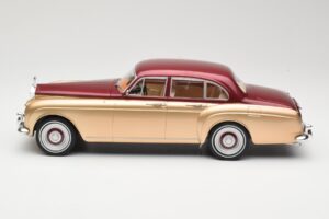 Rolls-Royce Silver Cloud III Flying Spur H.J. Mulliner Červený & Zlatý MCG 1:18 MCG18132 Kov – obrázek 3 z 6