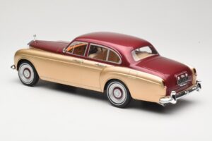 Rolls-Royce Silver Cloud III Flying Spur H.J. Mulliner Červený & Zlatý MCG 1:18 MCG18132 Kov – obrázek 5 z 6
