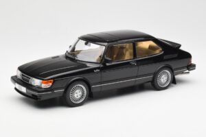 Saab 900 Turbo Černý MCG 1:18 MCG18338 Kov