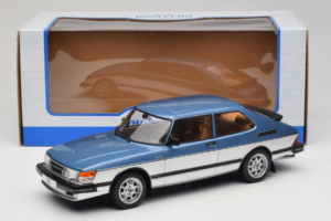 Saab 900 Turbo Blue Metallic MCG 1:18 MCG18261MCW Kov – obrázek 6 z 6