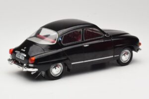 Saab 96 V4 Černý MCG 1:18 MCG18063 Kov – obrázek 2 z 6