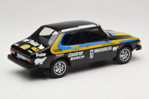 Saab 99 EMS #1 P. Eklund / B. Cederberg Rally Sweden 1977 MCG 1:18 MCG18825R Kov – obrázek 2 z 6