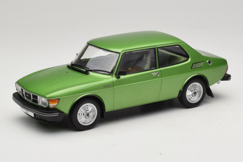 Saab 99 Metallic Zelený MCG 1:18 MCG18440 Kov