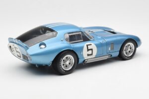 Shelby Cobra Daytona Coupe #5 D. Gurney / B. Bondurant 24 Hours of Le Mans 1964 Exoto 1:18 135190555498 Kov – obrázek 3 z 8