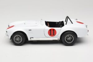 Shelby Cobra 427 S/C Bílý Auto World 1:18 AWSS104 Kov – obrázek 4 z 8