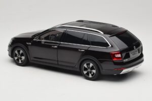 Skoda Octavia Mk4 Combi Hnědý Paudi Model 1:18 ZMR000005BRA Kov – obrázek 7 z 8