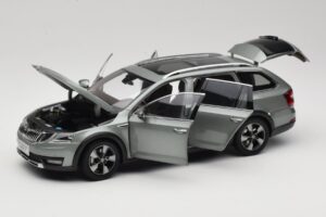Skoda Octavia Mk4 Combi Zelený Paudi Model 1:18 ZMR000005GRU Kov – obrázek 2 z 8