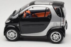 Smart Fortwo Černý Kyosho 1:18 0004830V000C08Q00 Kov – obrázek 4 z 8