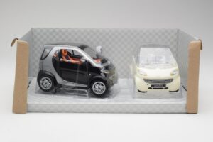 Smart Fortwo Černý & Bílý Maisto 1:18 56045 Kov