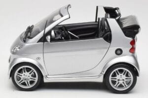 Smart Fortwo W450 Brabus Cabrio Stříbrný Edice Prodejce Kyosho 1:18 0017769V001C05Q00 Kov – obrázek 4 z 8
