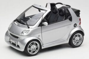 Smart Fortwo W450 Brabus Cabrio Stříbrný Edice Prodejce Kyosho 1:18 0017769V001C05Q00 Kov