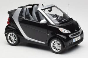 Smart Fortwo Kabriolet W451 Černý & Stříbrný Minichamps 1:18 Q0022566V001C18Q00 Kov – obrázek 6 z 8