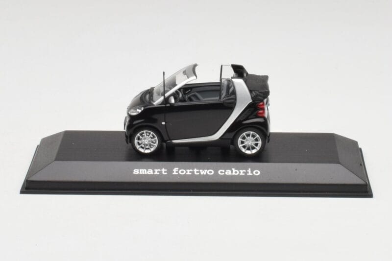 Smart Fortwo Cabrio Hluboká Černá Minichamps 1:43 Q0022561V001C18Q00 Kov