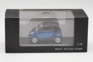 Smart Fortwo Coupe Aqua Modrý Metallic & Černý Minichamps 1:43 Q0022558V001C77Q00 Kov – obrázek 4 z 4