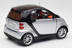 Smart Fortwo Coupé W451 Stříbrný & Černý Minichamps 1:18 Q0022528V001C75Q00 Kov – obrázek 3 z 8