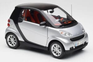 Smart Fortwo Coupé W451 Stříbrný & Černý Minichamps 1:18 Q0022528V001C75Q00 Kov – obrázek 6 z 8