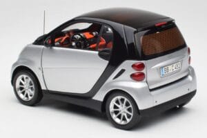 Smart Fortwo Coupé W451 Stříbrný & Černý Minichamps 1:18 Q0022528V001C75Q00 Kov – obrázek 7 z 8