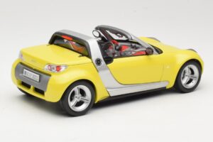Smart Roadster 452 Žlutý Bburago 1:18 34099-M2 Kov – obrázek 3 z 8