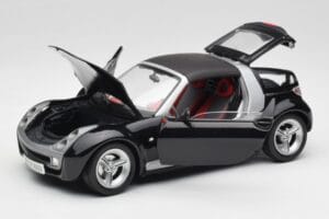 Smart Roadster Tmavě Modrý Bburago 1:18 34917 Kov – obrázek 2 z 8