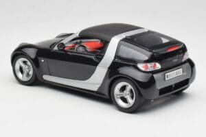 Smart Roadster Tmavě Modrý Bburago 1:18 34917 Kov – obrázek 7 z 8