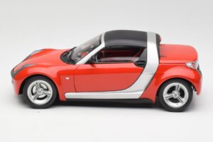Smart Roadster Červený Bburago 1:18 34099 Kov – obrázek 4 z 8