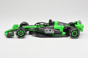 Stake F1 Team Kick Sauber C44 #77 V. Bottas Emilia Romagna GP 2024 Minichamps 1:18 117240177 Kov – obrázek 4 z 7