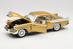 Studebaker Golden Hawk Anson 1:18 30384 Kov – obrázek 2 z 8