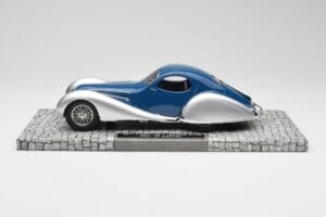 Talbot-Lago T150 C-SS Coupe Modrý Stříbrný Minichamps 1:18 107117122 Pryskyřice – obrázek 3 z 6