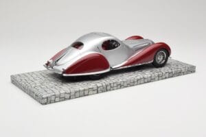 Talbot-Lago T150 C-SS Coupe Stříbrný Červený Minichamps 1:18 107117121 Pryskyřice – obrázek 2 z 6