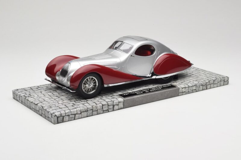 Talbot-Lago T150 C-SS Coupe Stříbrný Červený Minichamps 1:18 107117121 Pryskyřice