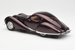 Talbot-Lago T150 C-SS Figoni & Falaschi Teardrop Tmavá Bordeaux Metalíza CMC 1:18 M-179 Kov – obrázek 4 z 6