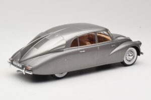 Tatra 87 Šedý MCG 1:18 MCG18068 Kov – obrázek 2 z 6