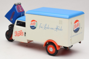 Tempo Dreirad Kastenwagen Pepsi Minichamps 1:18 150099024 Kov – obrázek 5 z 8
