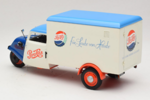 Tempo Dreirad Kastenwagen Pepsi Minichamps 1:18 150099024 Kov – obrázek 7 z 8