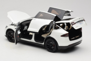 Tesla Model X Bílý OEM 1:18 TESLA001 Kov – obrázek 5 z 8
