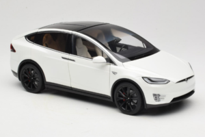 Tesla Model X Bílý OEM 1:18 TESLA001 Kov – obrázek 6 z 8