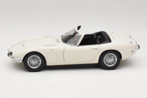 Toyota 2000 GT Kabriolet Bílý James Bond Collection AUTOart 1:18 78731 Kov – obrázek 4 z 8